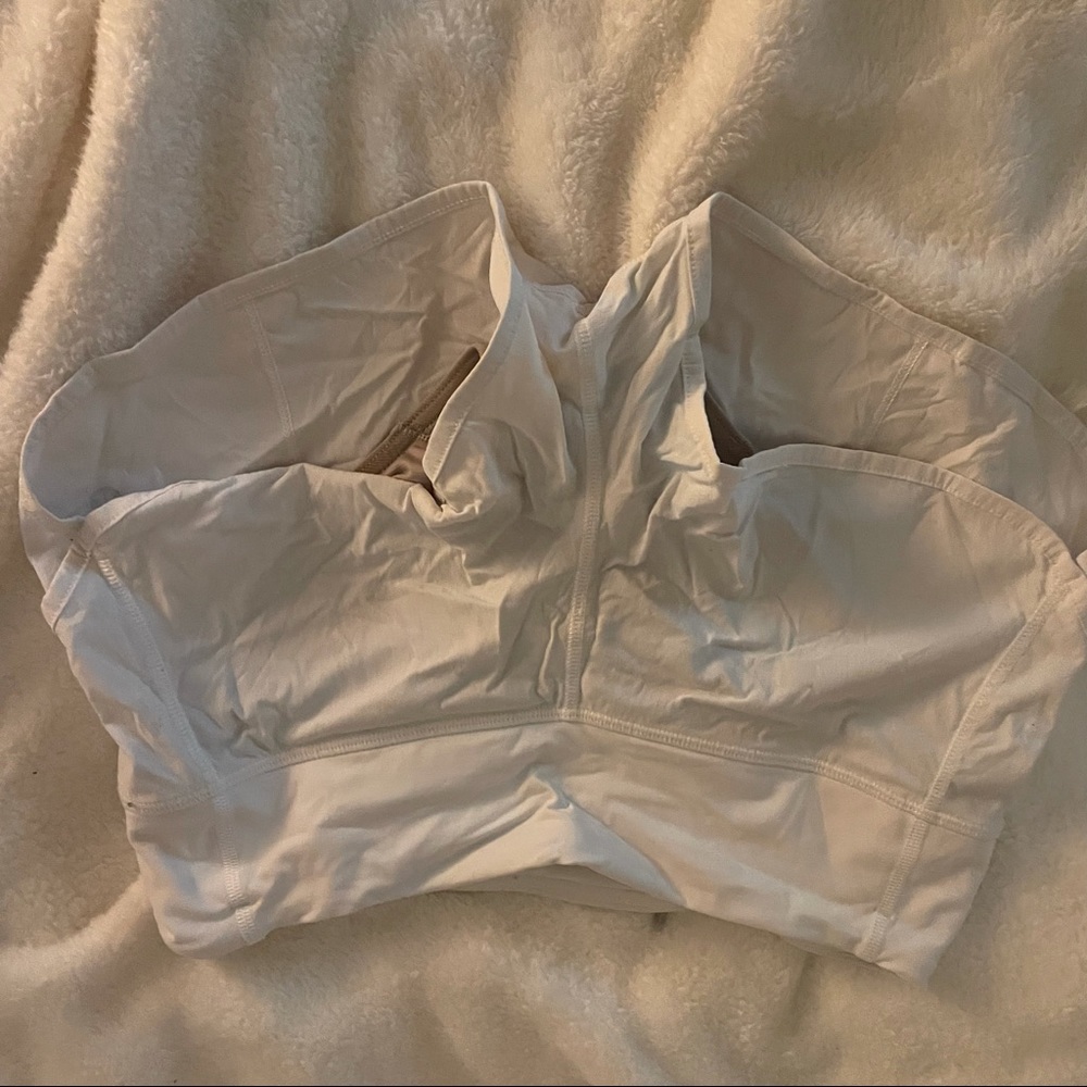 white lululemon shorts